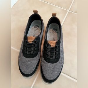 NEW Clarks Allenabay Sneaker, cloudstepper, very comfy